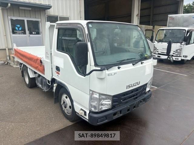 Isuzu ELF TRUCK 2017-09 8207392-1