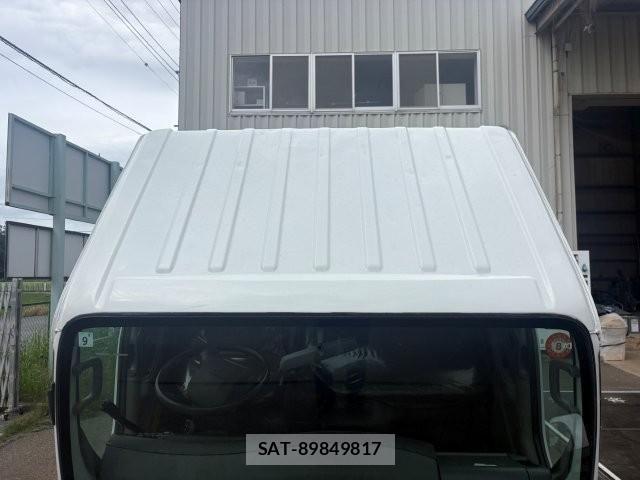 Isuzu ELF TRUCK 2017-09 8207392-19