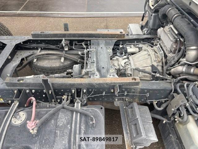 Isuzu ELF TRUCK 2017-09 8207392-23