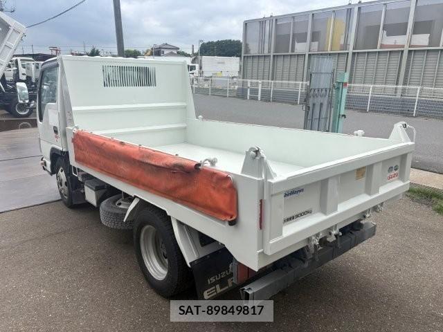 Isuzu ELF TRUCK 2017-09 8207392-2