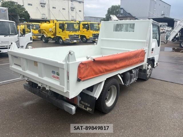 Isuzu ELF TRUCK 2017-09 8207392-3