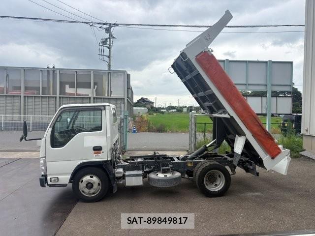 Isuzu ELF TRUCK 2017-09 8207392-8