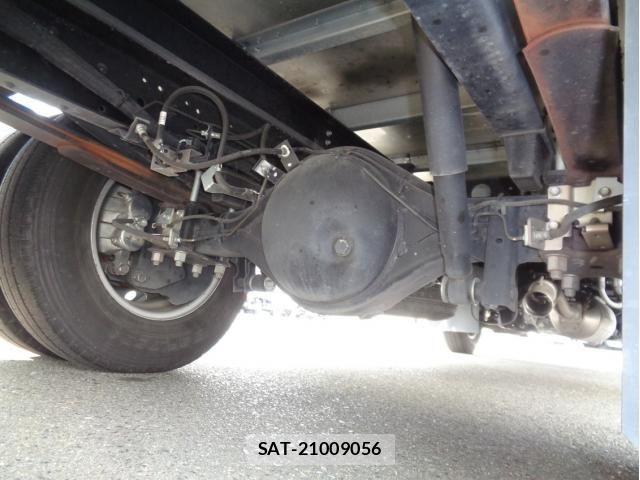 Isuzu ELF TRUCK 2020-05 8207390-13