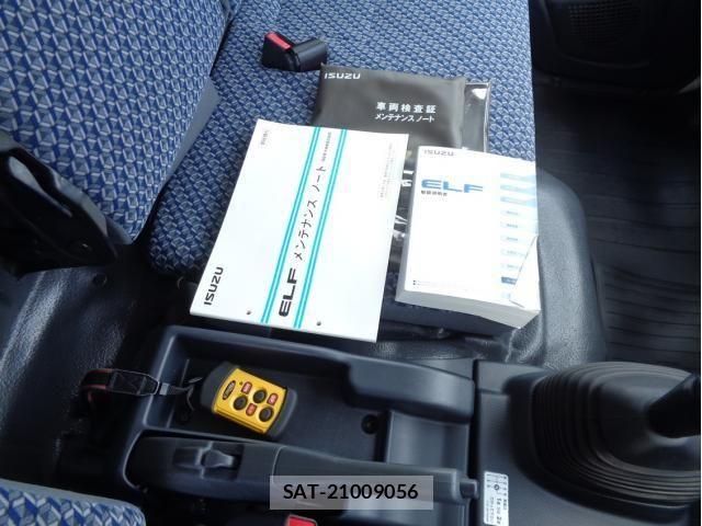 Isuzu ELF TRUCK 2020-05 8207390-29