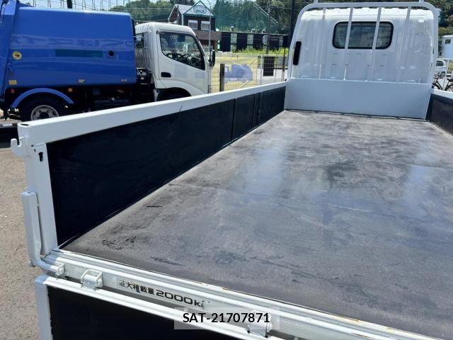 Isuzu ELF TRUCK 2012-03 8207398-9