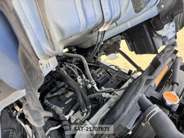 Isuzu ELF TRUCK 2012-03 8207398-17