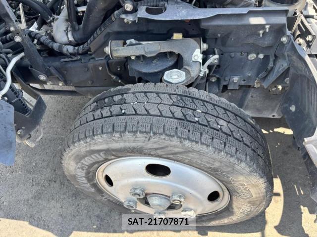 Isuzu ELF TRUCK 2012-03 8207398-19