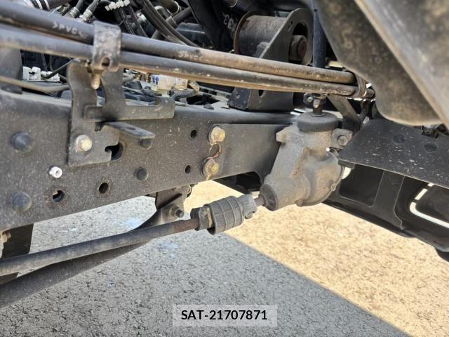 Isuzu ELF TRUCK 2012-03 8207398-23