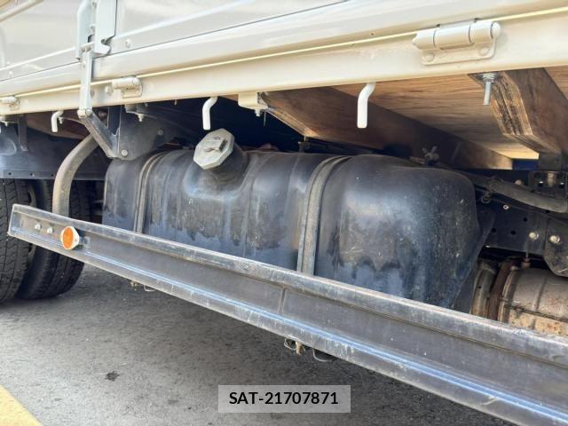 Isuzu ELF TRUCK 2012-03 8207398-25