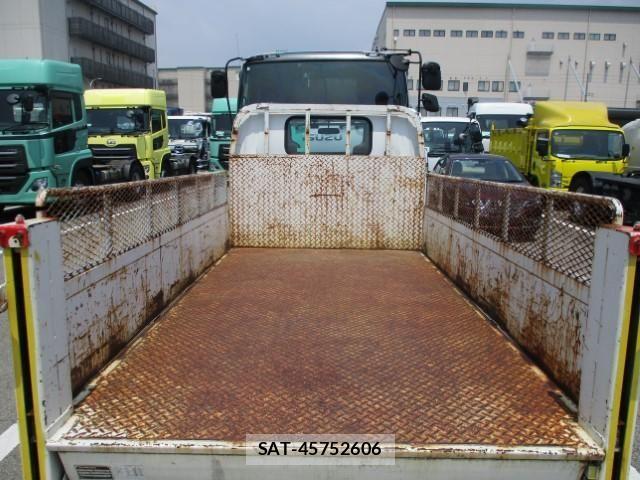 Isuzu ELF TRUCK 2012-09 8207400-9