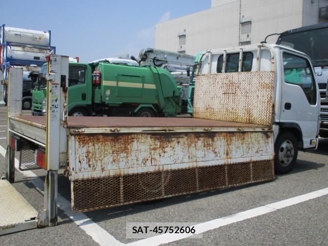 Isuzu ELF TRUCK 2012-09 8207400-11