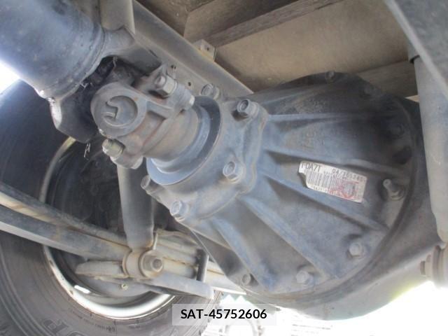 Isuzu ELF TRUCK 2012-09 8207400-15