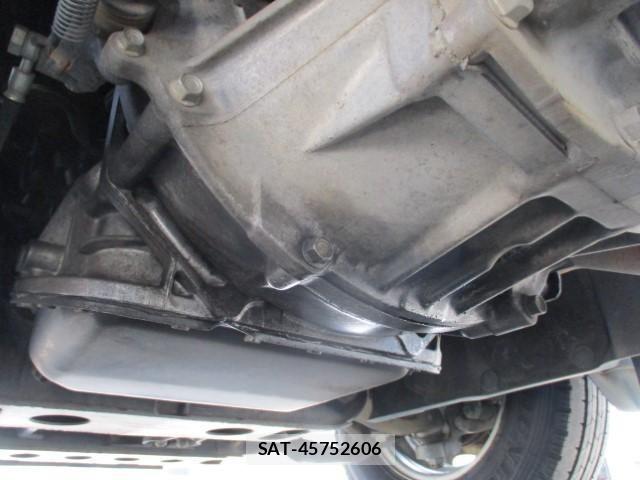 Isuzu ELF TRUCK 2012-09 8207400-16