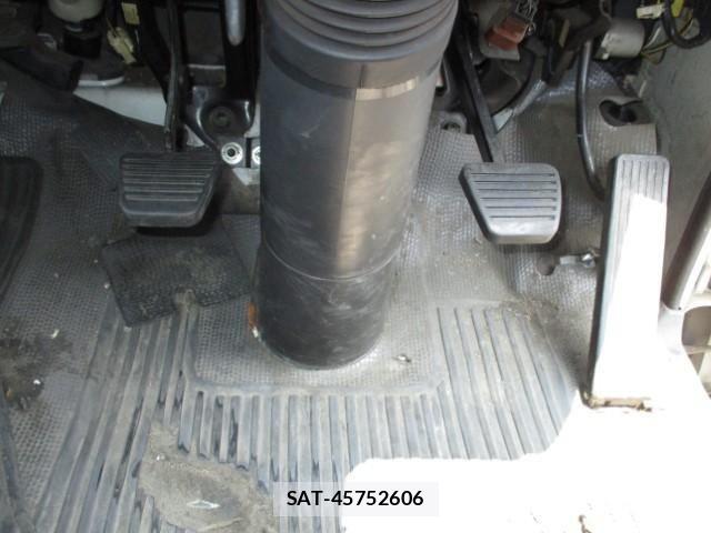 Isuzu ELF TRUCK 2012-09 8207400-27
