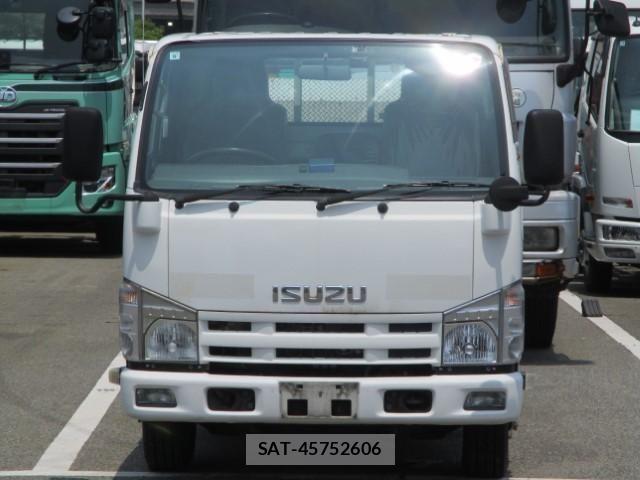 Isuzu ELF TRUCK 2012-09 8207400-2