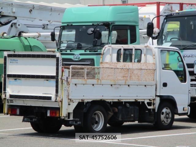 Isuzu ELF TRUCK 2012-09 8207400-4