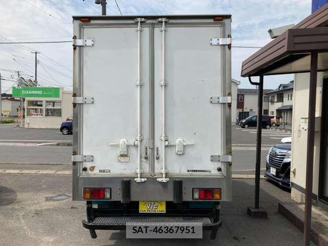 Isuzu ELF TRUCK 2014-05 8207401-14