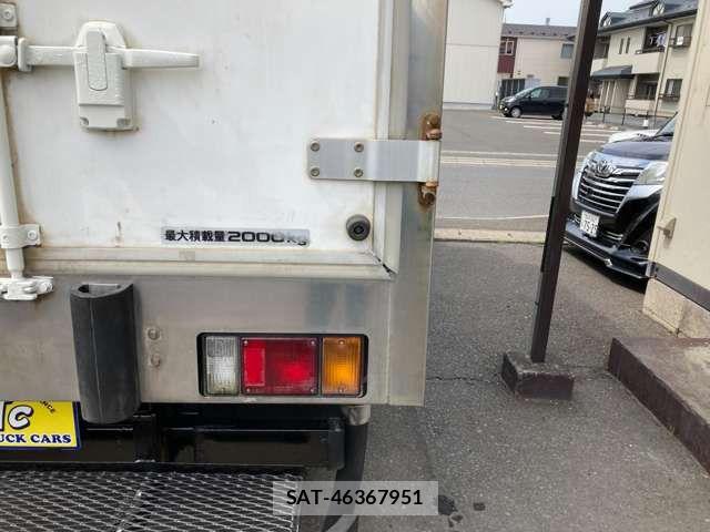 Isuzu ELF TRUCK 2014-05 8207401-15