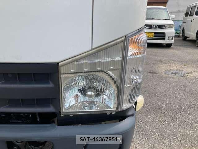 Isuzu ELF TRUCK 2014-05 8207401-6