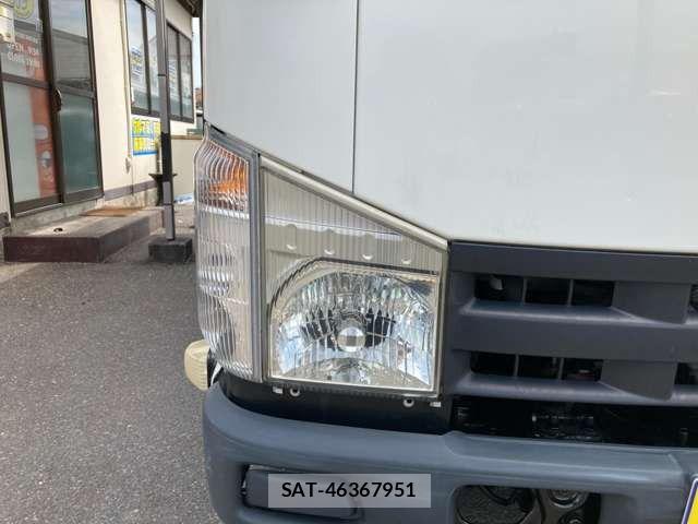Isuzu ELF TRUCK 2014-05 8207401-7