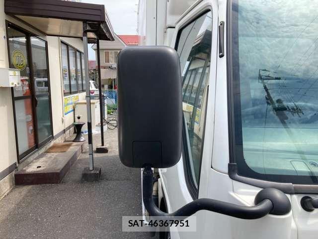 Isuzu ELF TRUCK 2014-05 8207401-8