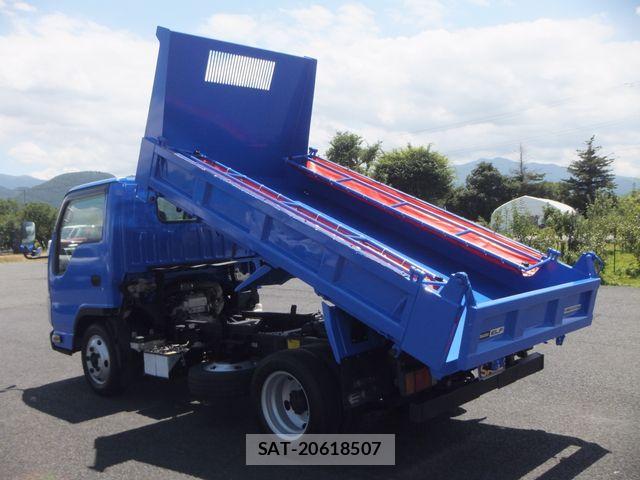 Isuzu ELF TRUCK 2015-03 8207393-9