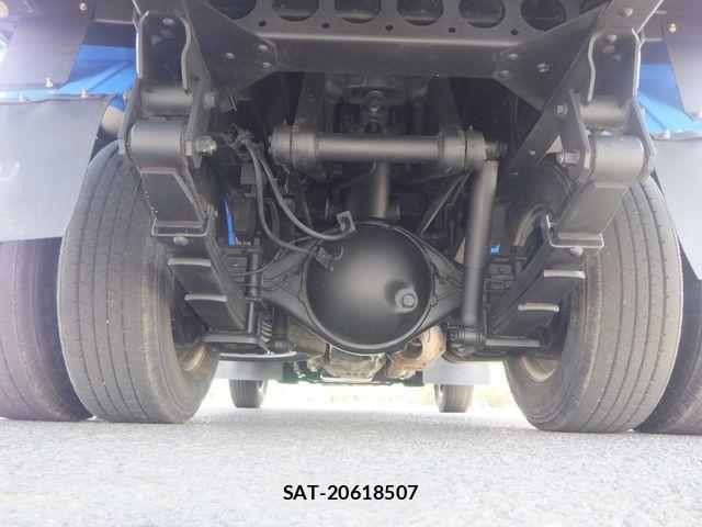 Isuzu ELF TRUCK 2015-03 8207393-24