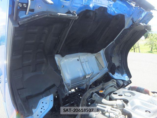 Isuzu ELF TRUCK 2015-03 8207393-26