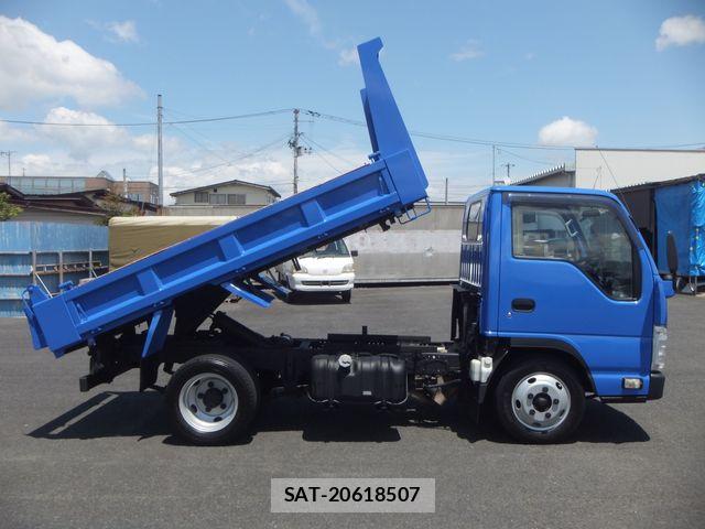 Isuzu ELF TRUCK 2015-03 8207393-3
