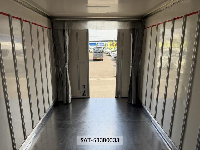 Isuzu ELF TRUCK 2020-06 8229837-11