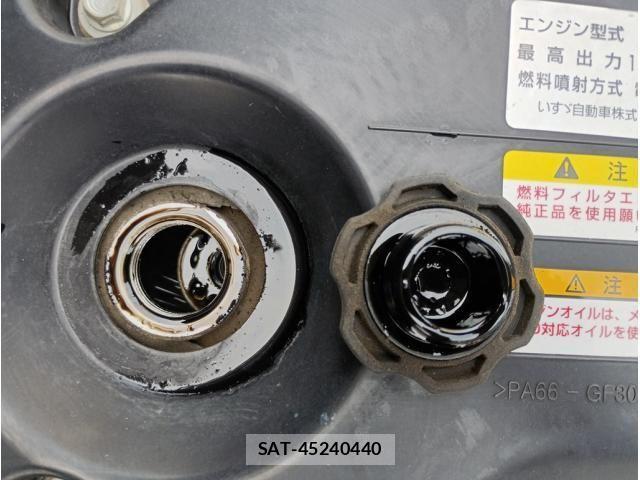 Isuzu ELF TRUCK 2017-09 8229811-12