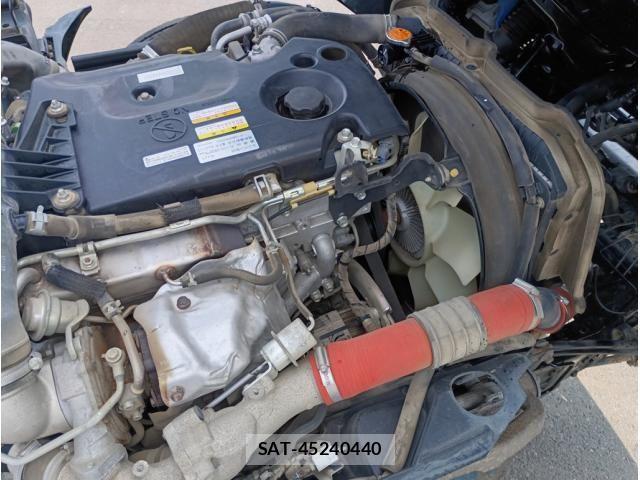 Isuzu ELF TRUCK 2017-09 8229811-15