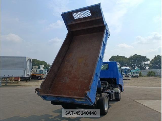 Isuzu ELF TRUCK 2017-09 8229811-6
