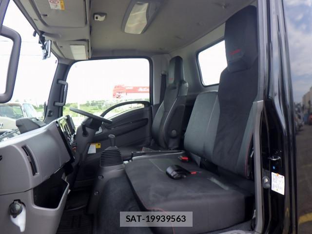 Isuzu ELF TRUCK 2024-04 8229765-14