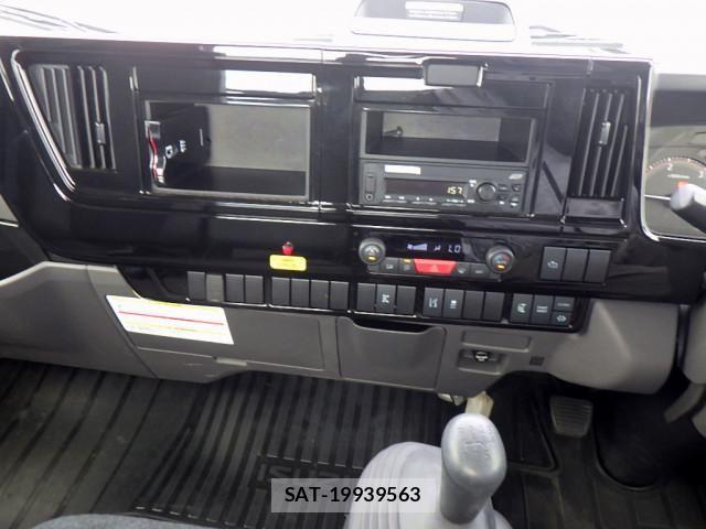 Isuzu ELF TRUCK 2024-04 8229765-17