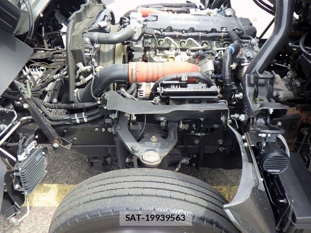 Isuzu ELF TRUCK 2024-04 8229765-26