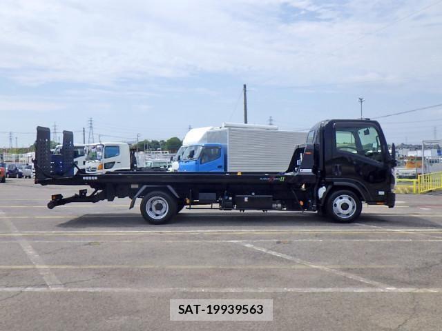 Isuzu ELF TRUCK 2024-04 8229765-5