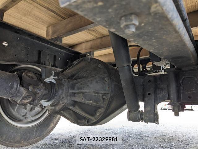 Isuzu ELF TRUCK 2018-05 8229815-24