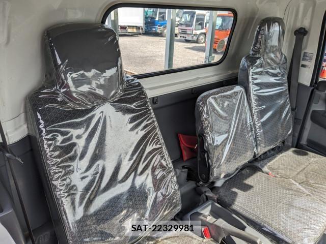 Isuzu ELF TRUCK 2018-05 8229815-8