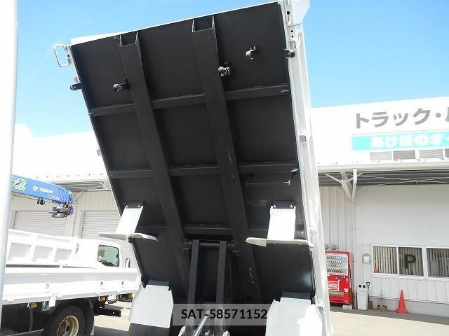 Isuzu ELF TRUCK 2006-01 8229835-11