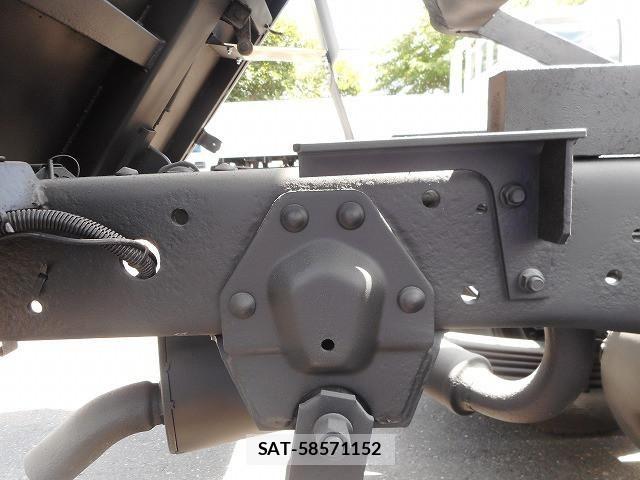 Isuzu ELF TRUCK 2006-01 8229835-25