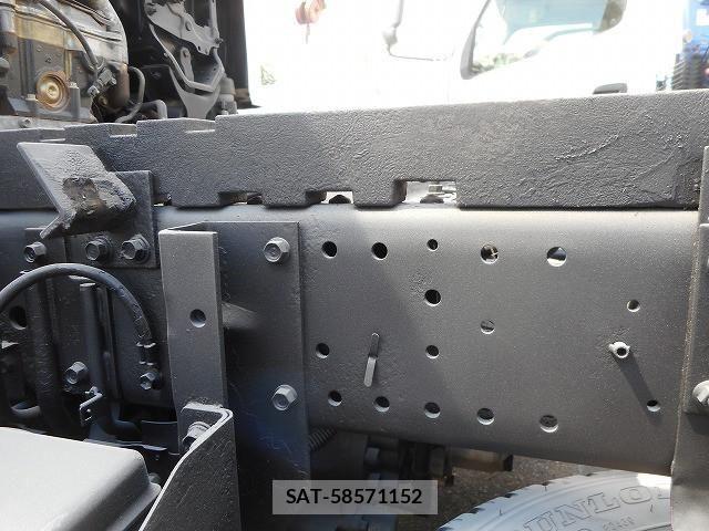 Isuzu ELF TRUCK 2006-01 8229835-26