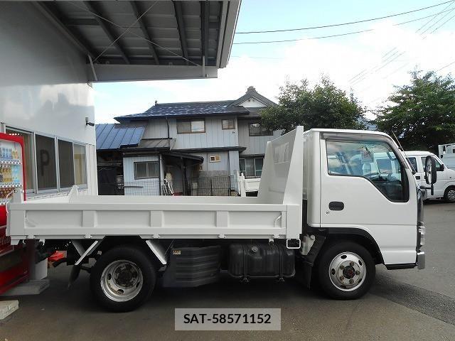 Isuzu ELF TRUCK 2006-01 8229835-3