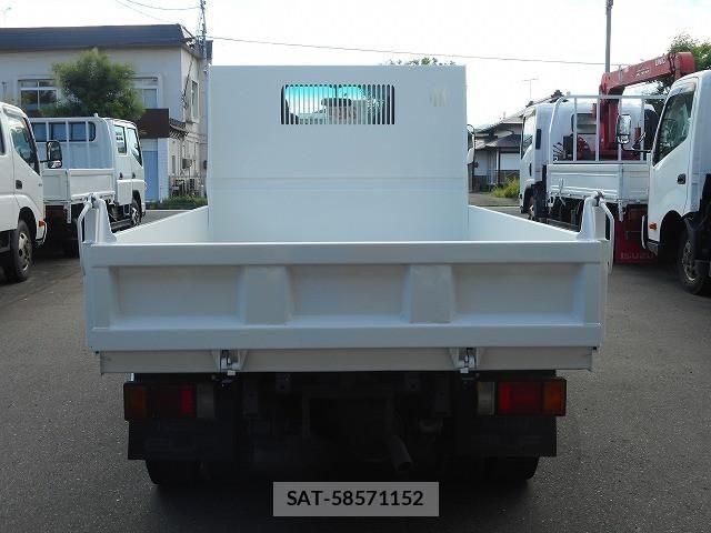 Isuzu ELF TRUCK 2006-01 8229835-5