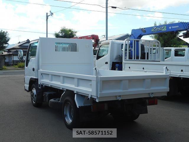 Isuzu ELF TRUCK 2006-01 8229835-7