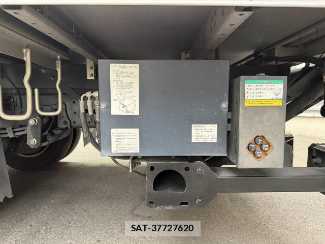 Isuzu ELF TRUCK 2017-07 8229795-10