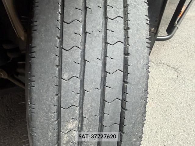 Isuzu ELF TRUCK 2017-07 8229795-13
