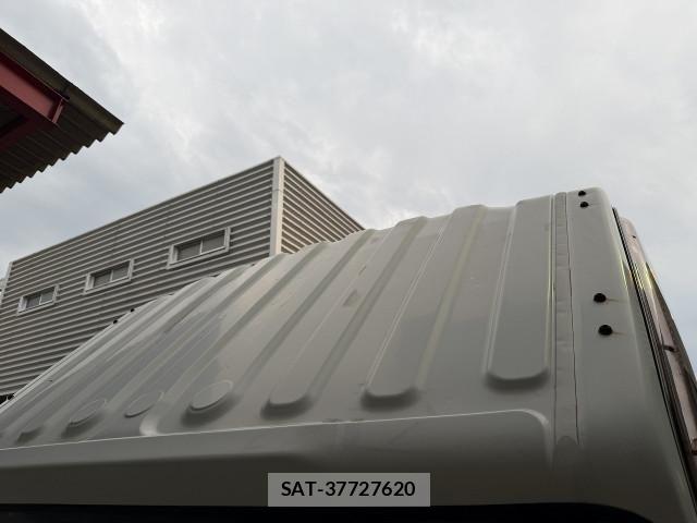 Isuzu ELF TRUCK 2017-07 8229795-21