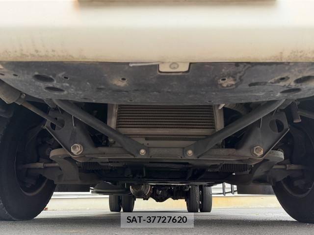 Isuzu ELF TRUCK 2017-07 8229795-8