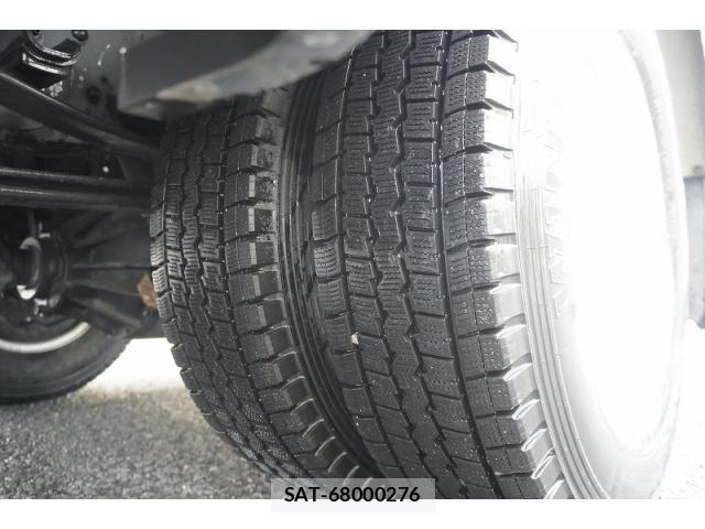 Isuzu ELF TRUCK 2017-03 8229804-9